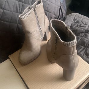 Brand New Size 10 heeled boots